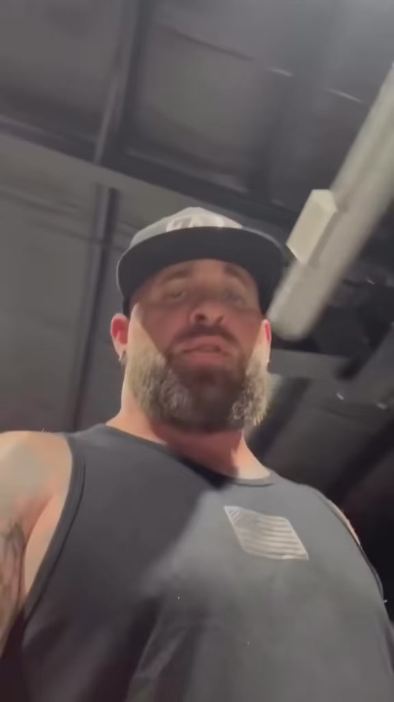 Load video: Brantley Gilbert’s Take on Bow Buddy